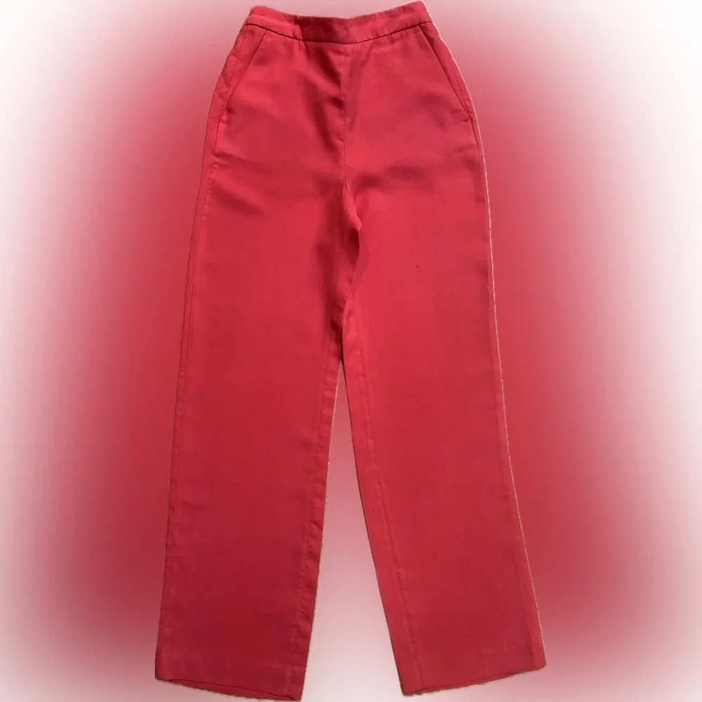 NWOT Zara SZ XS red pant w/front pockets, single faux rear pocket, waist 26”-28”